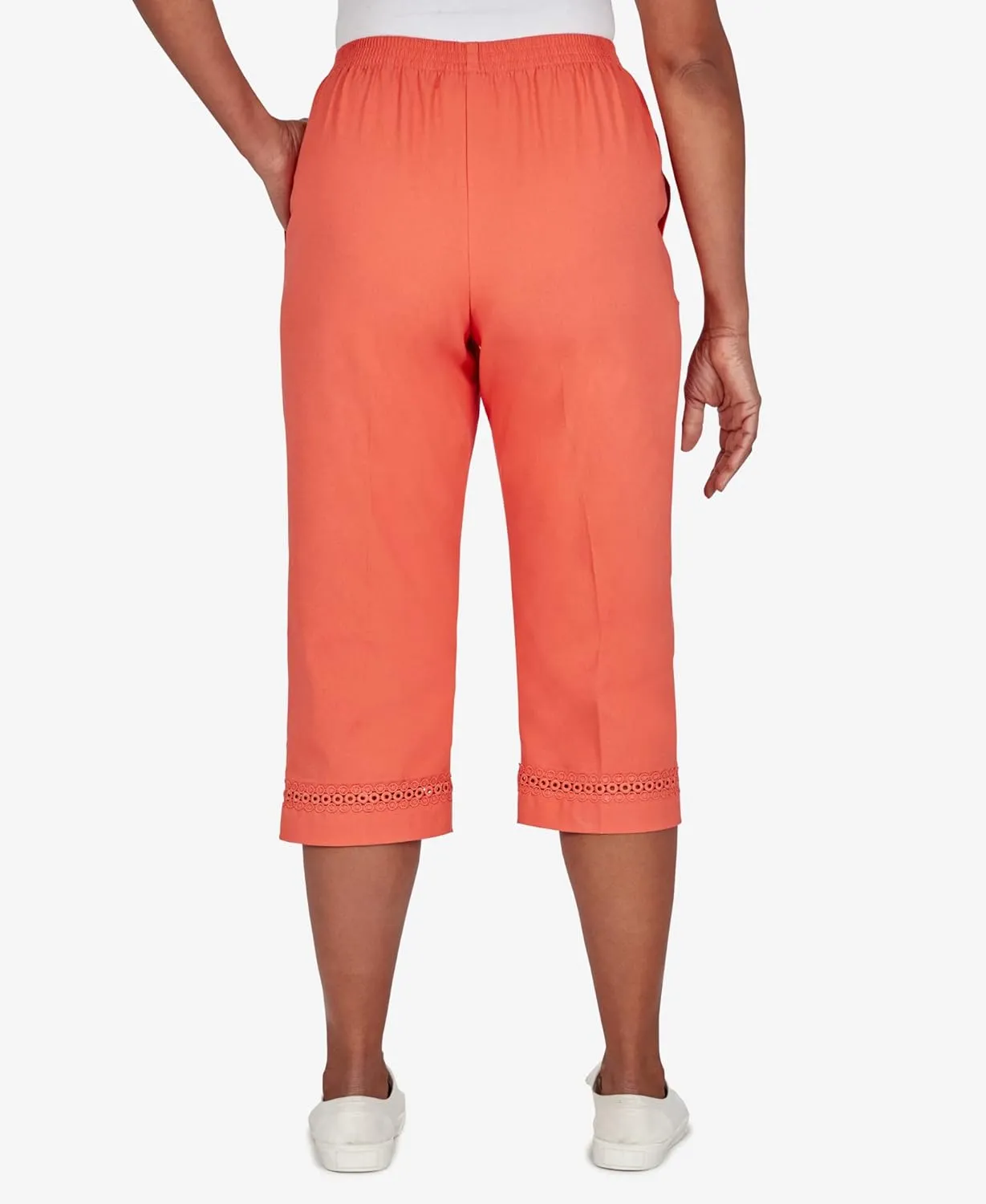 Alfred Dunner Women's Twill Regular Fit Capri