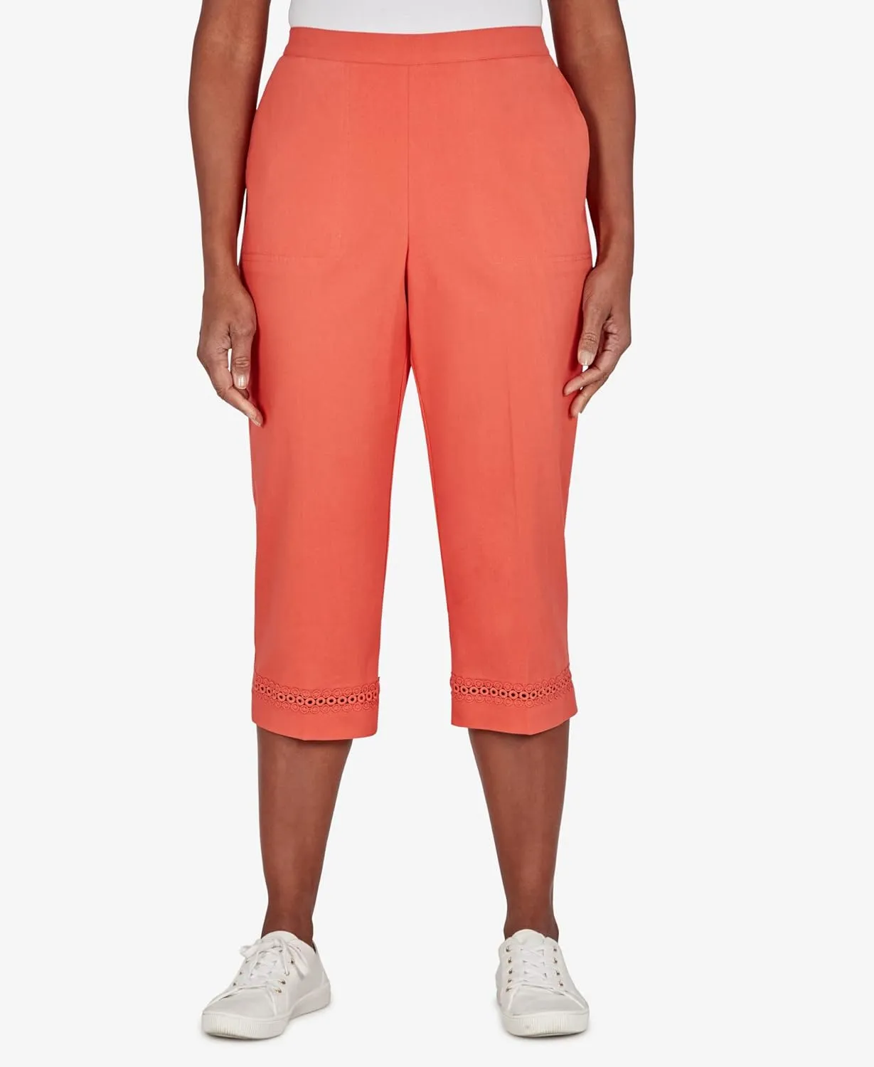 Alfred Dunner Women's Twill Regular Fit Capri