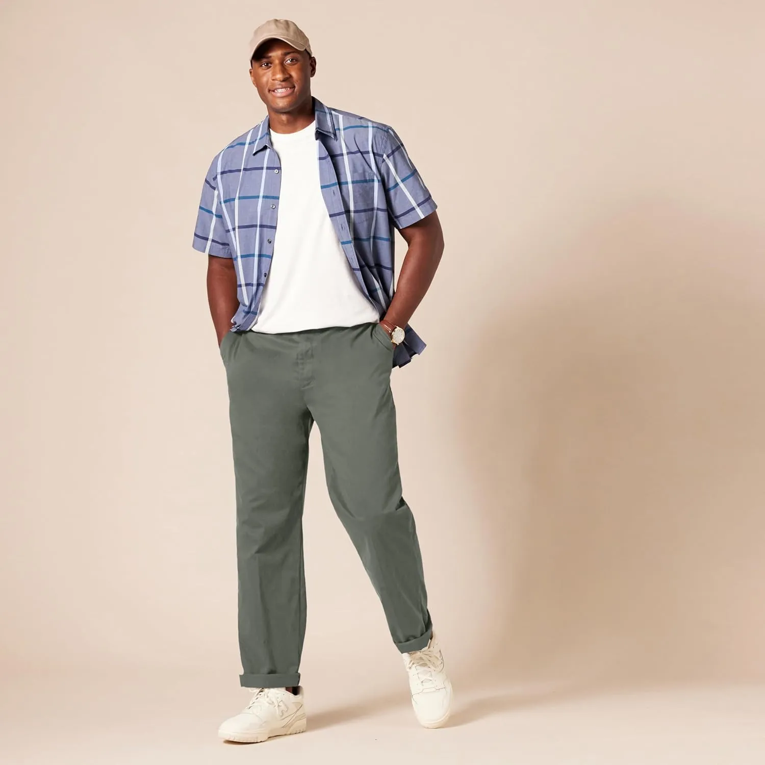 Amazon Essentials Men's Classic-Fit Wrinkle-Resistant Flat-Front Chino Pant (Available in Big & Tall)