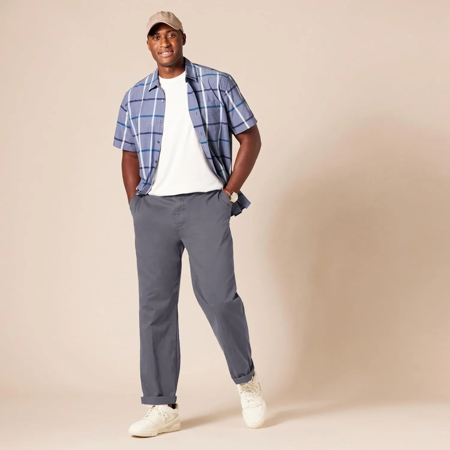 Amazon Essentials Men's Classic-Fit Wrinkle-Resistant Flat-Front Chino Pant (Available in Big & Tall)