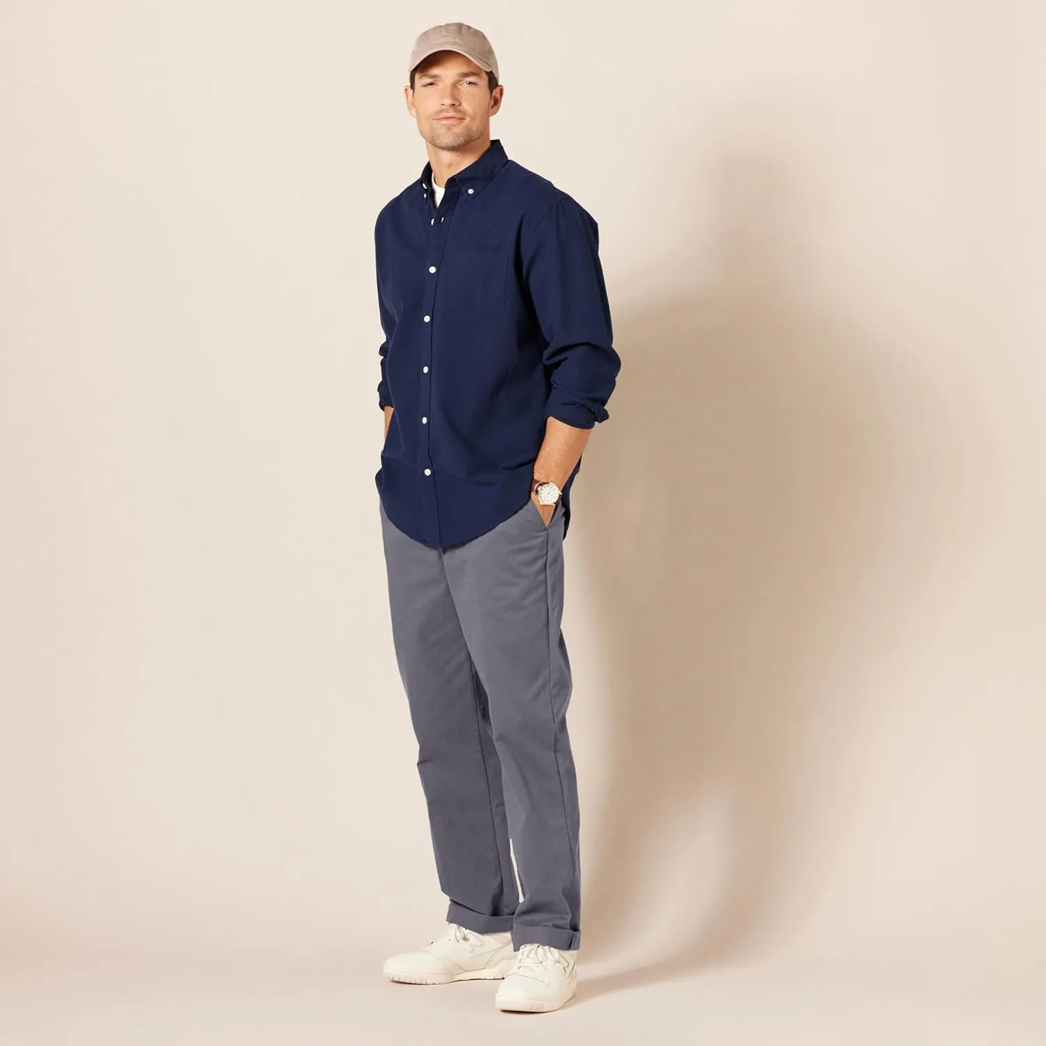 Amazon Essentials Men's Classic-Fit Wrinkle-Resistant Flat-Front Chino Pant (Available in Big & Tall)