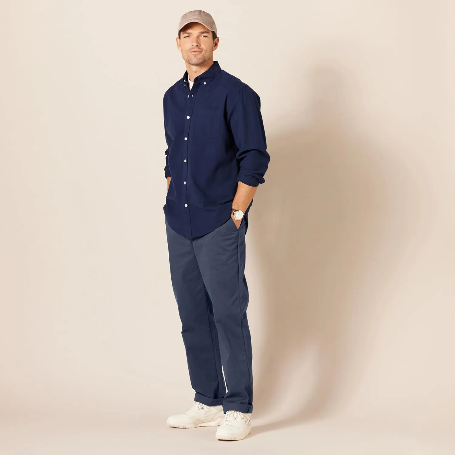 Amazon Essentials Men's Classic-Fit Wrinkle-Resistant Flat-Front Chino Pant (Available in Big & Tall)