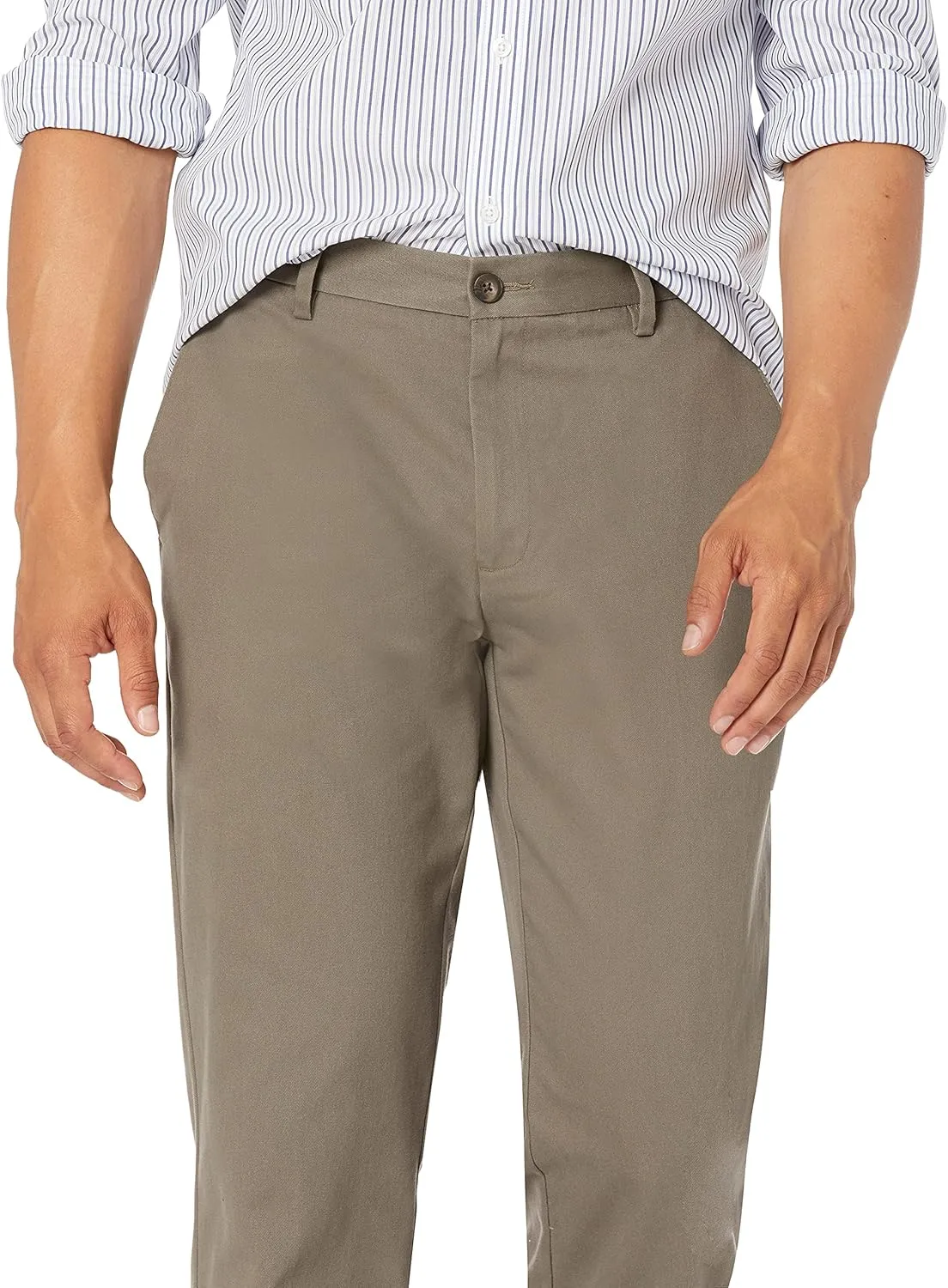 Amazon Essentials Men's Straight-Fit Wrinkle-Resistant Flat-Front Chino Pant