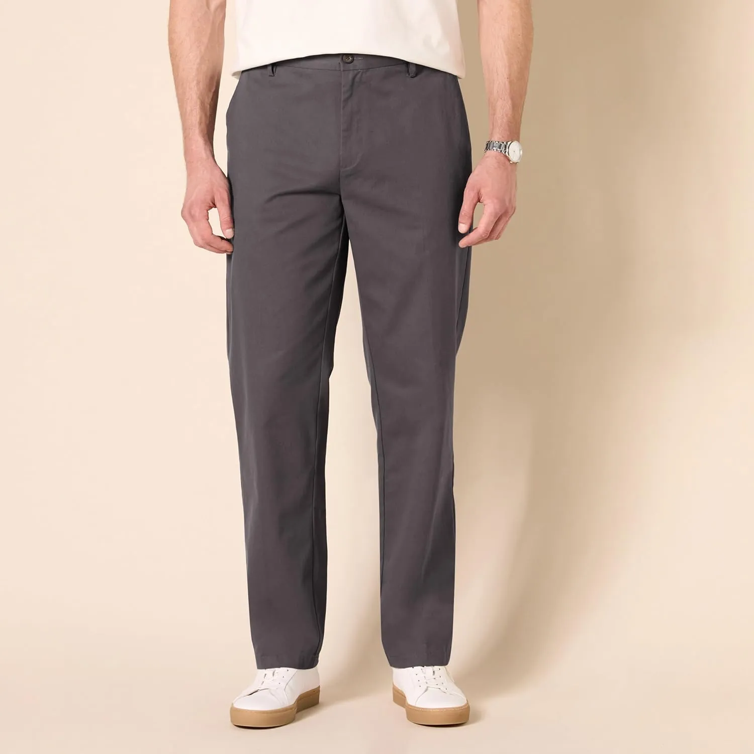 Amazon Essentials Men's Straight-Fit Wrinkle-Resistant Flat-Front Chino Pant
