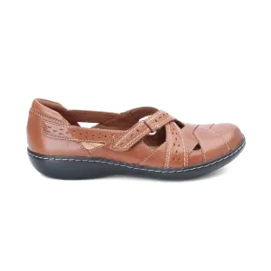 Clarks Women's Ashland Spin Q Tan
