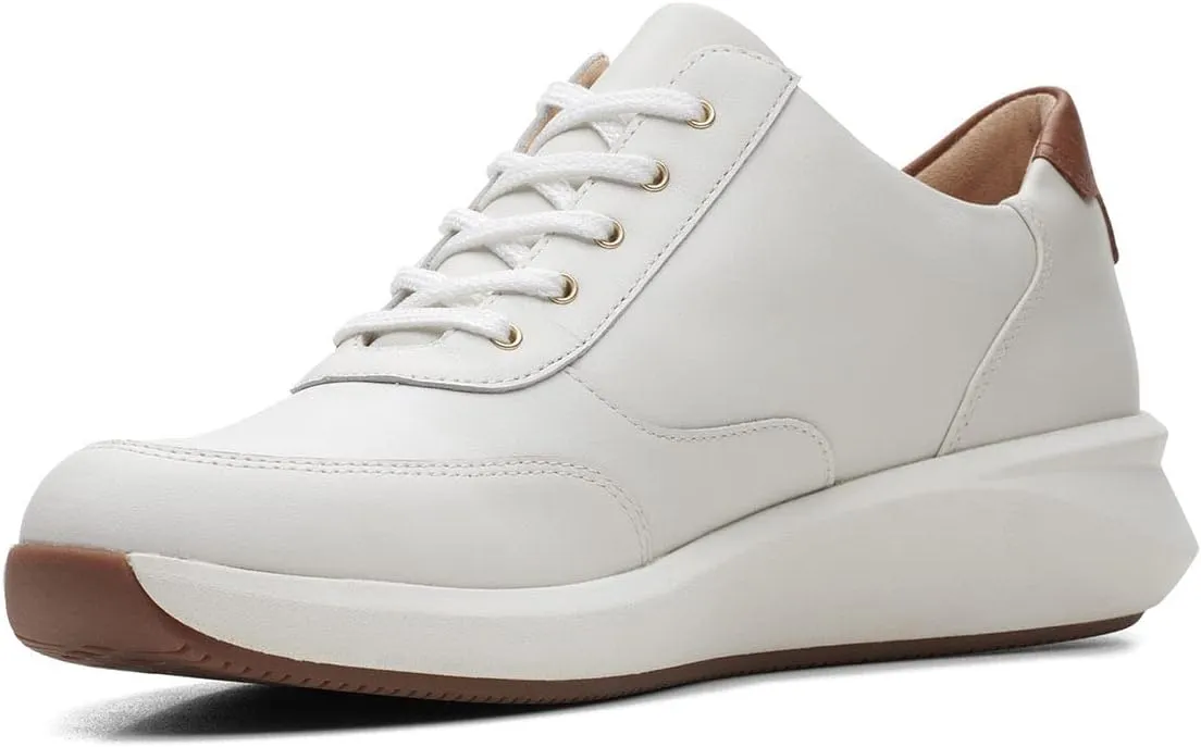Clarks Women's Un Rio Zip Sneaker
