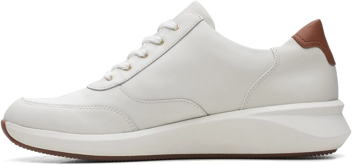 Clarks Women's Un Rio Zip Sneaker