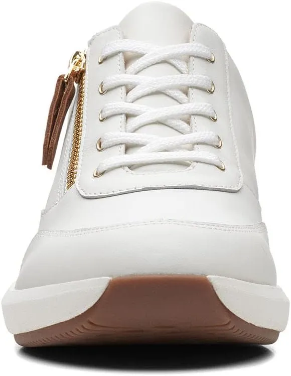Clarks Women's Un Rio Zip Sneaker