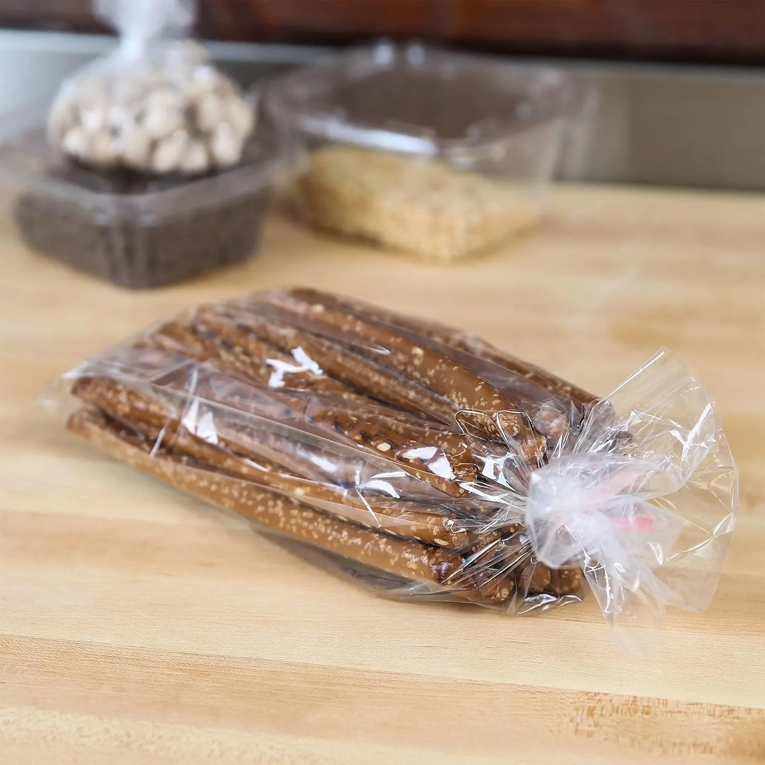 Clear Gusseted Poly Bags, 6 x 3 x 18 Inches. Pack of 100 Side Gusseted Plastic Bags with Open Top. Crystal Clear Baggies for Treats. Tear-Resistant 2 Mil Polyethylene Flat Bottom Bag