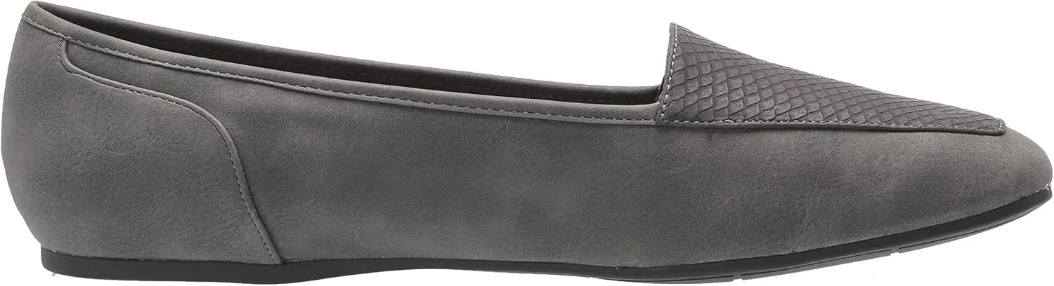 Easy Street Women's Thrill Flat Sneaker