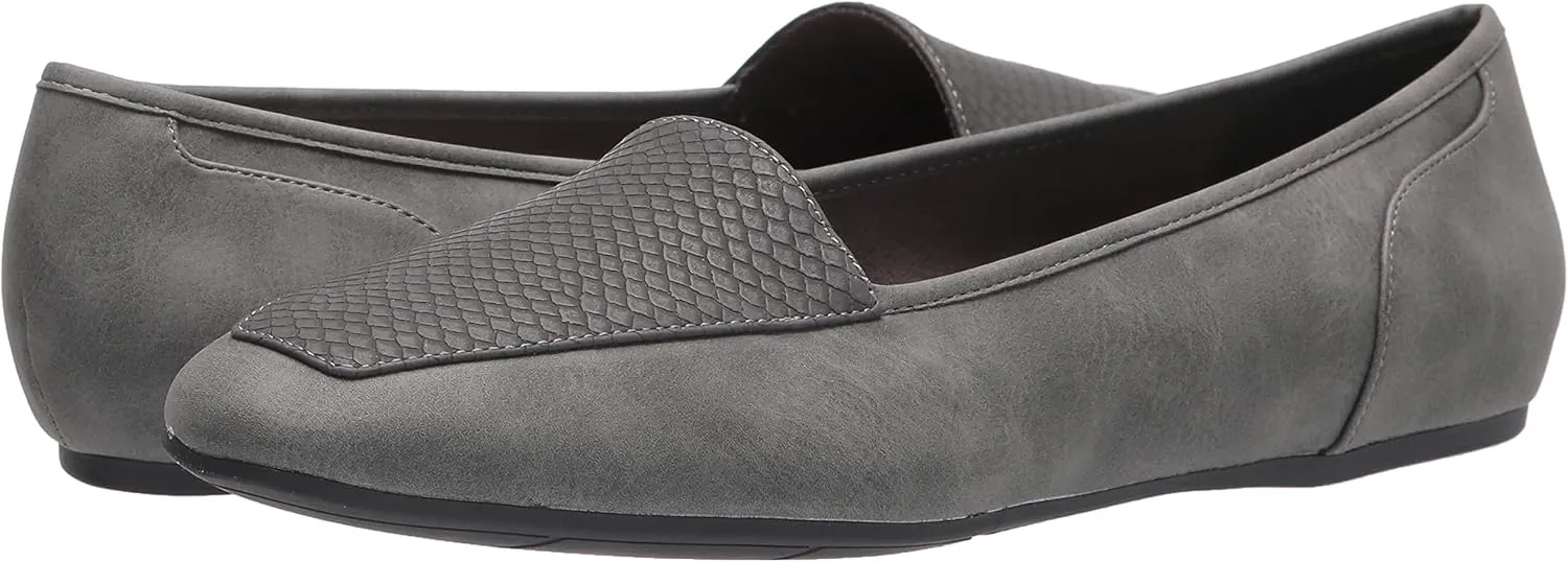 Easy Street Women's Thrill Flat Sneaker