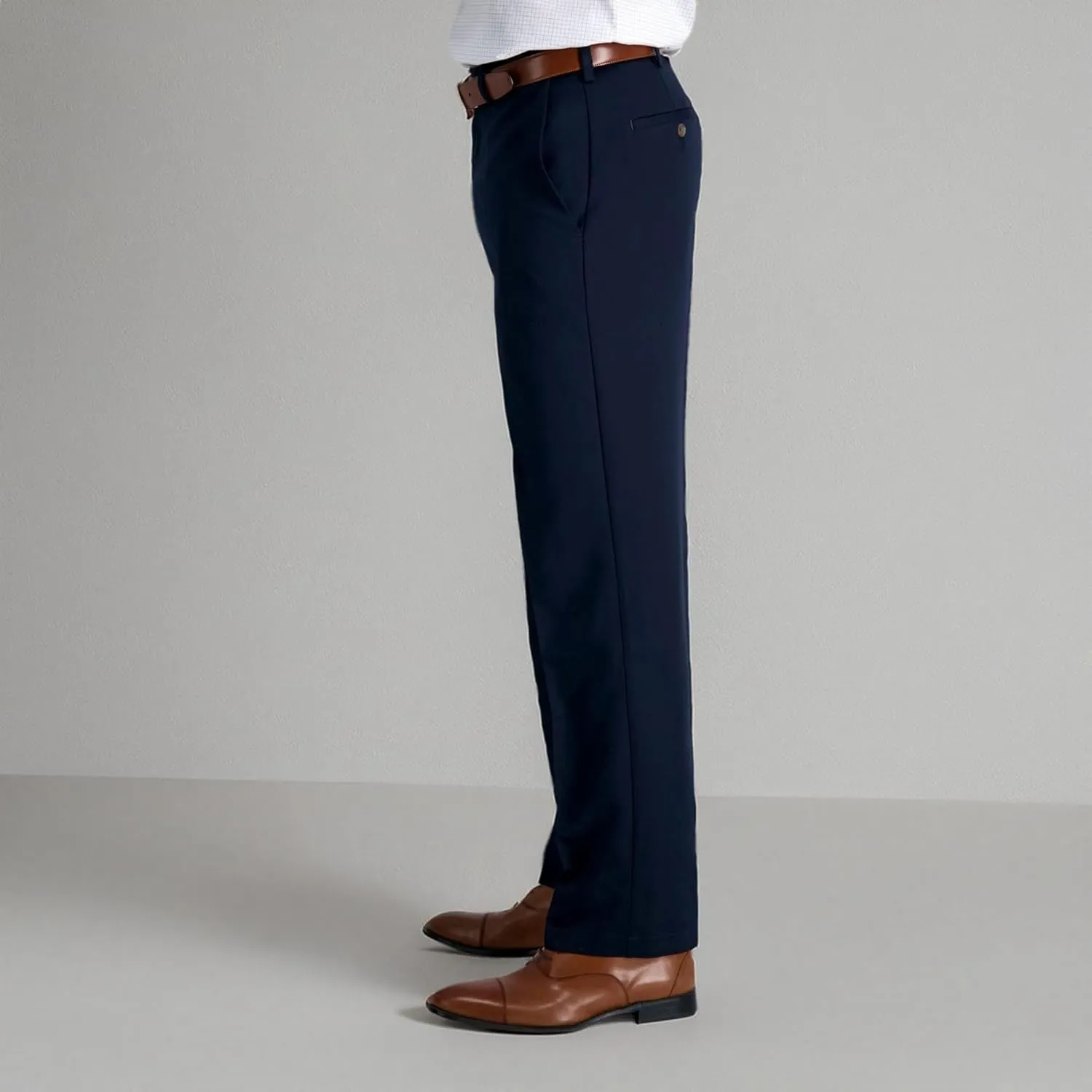 Haggar Men's Cool 18 Classic Fit Flat Front Hidden Expandable Waistband Casual Pant