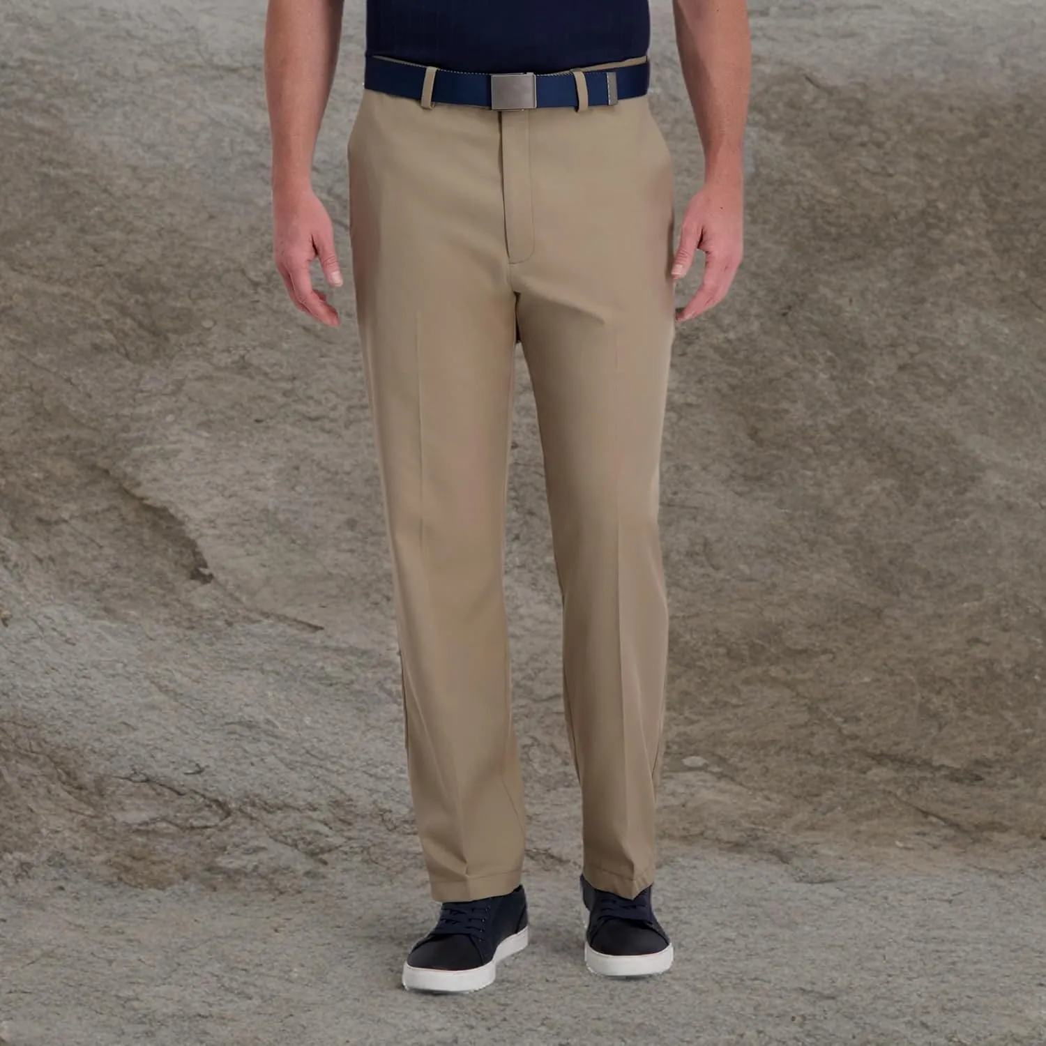 Haggar Men's Cool Right Performance Flex Solid Classic Fit Flat Front Pant (Regular and Big & Tall Sizes)