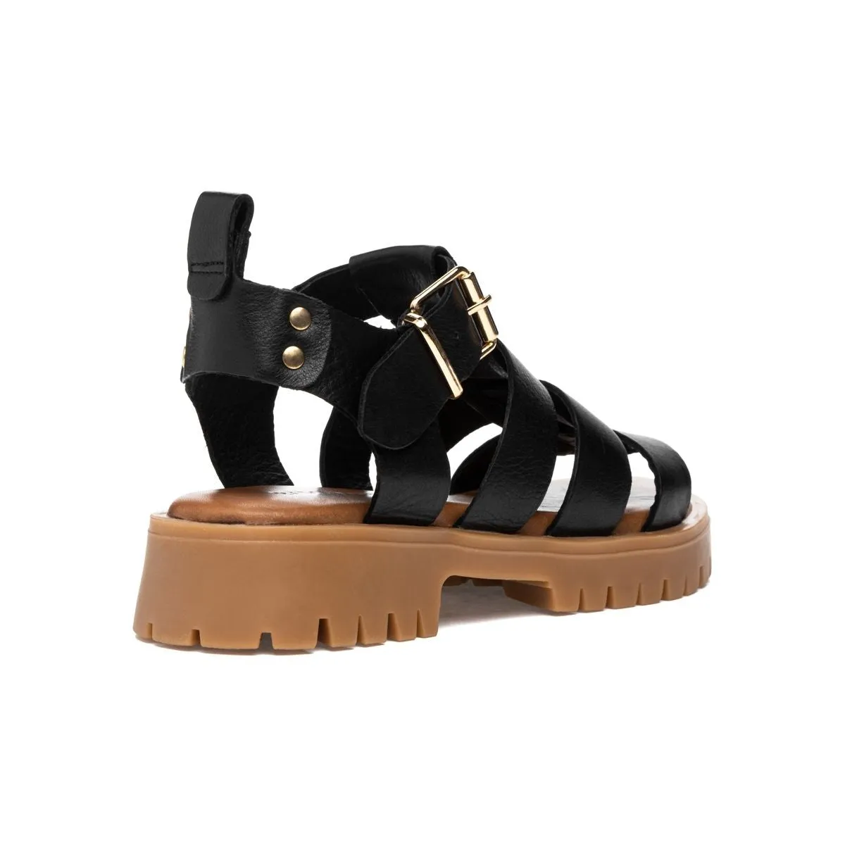 Isaiah Sandal