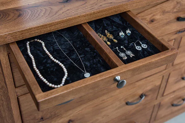 Lexington 9-Drawer Mule Dresser