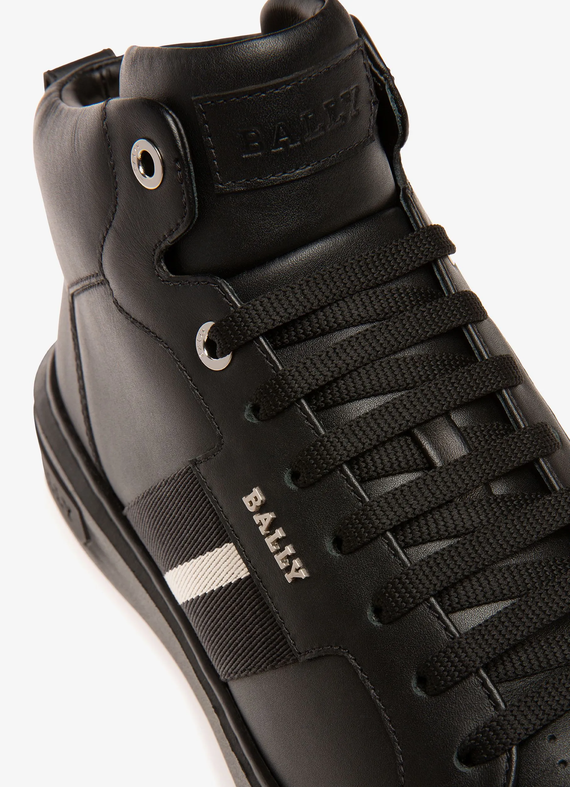 Myles Leather Sneakers In Black