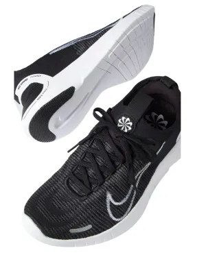 NIKE Men Flat Sneaker