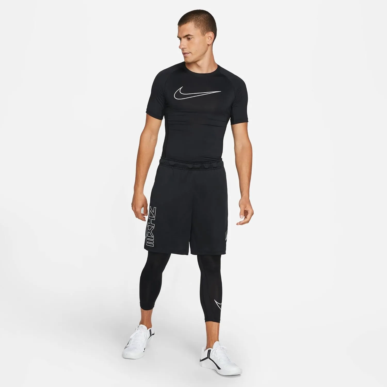 Nike Pro Dri-FIT Men's Tight Fit Short-Sleeve Top