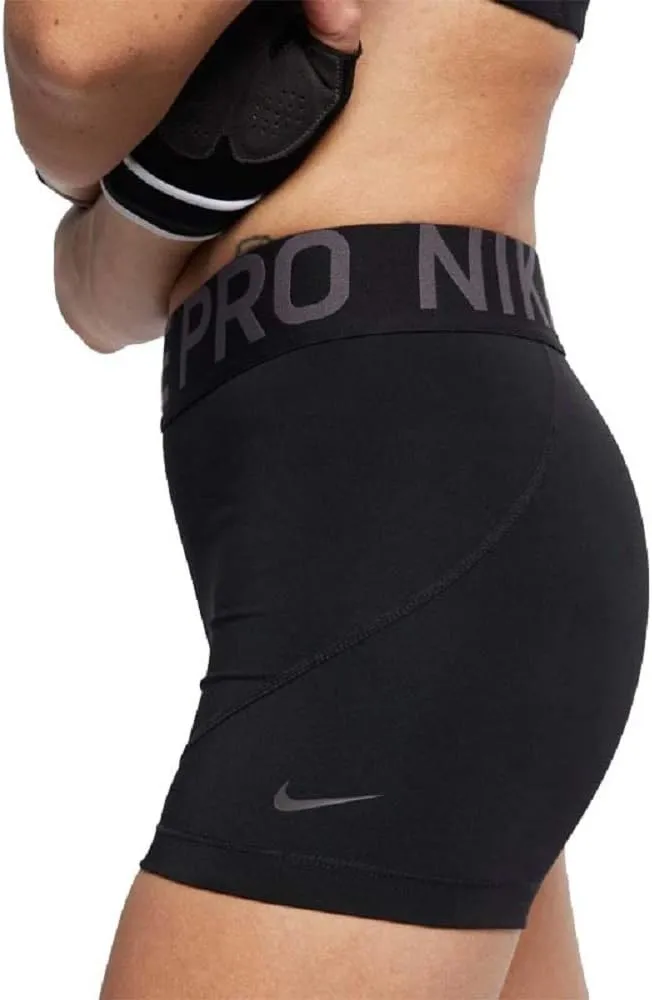 Nike Women's Flat