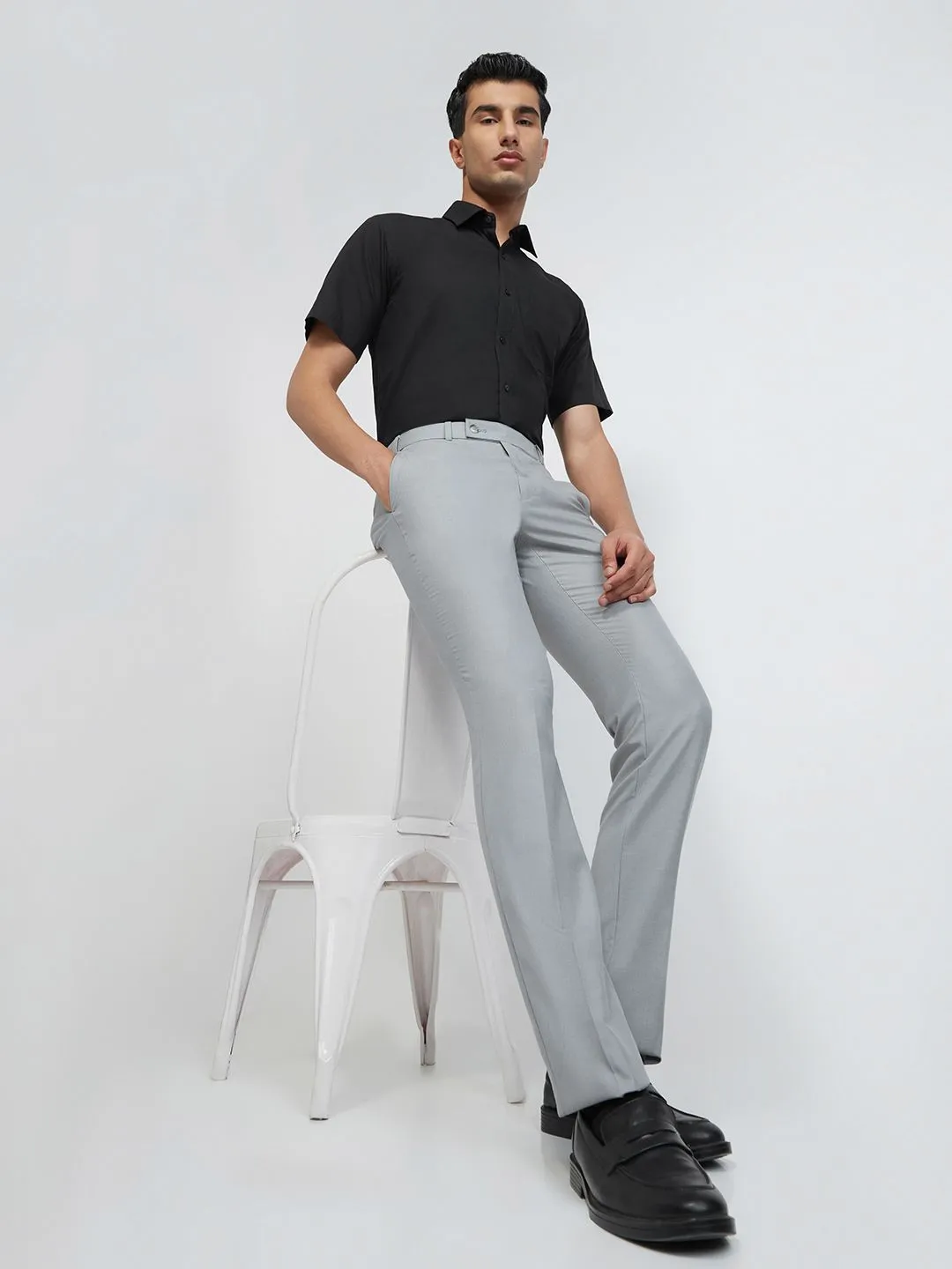 Raymond Men Textured Slim Fit Easy Wash Trousers