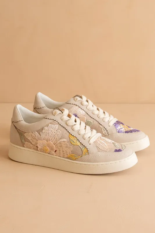 Tammi Sneaker