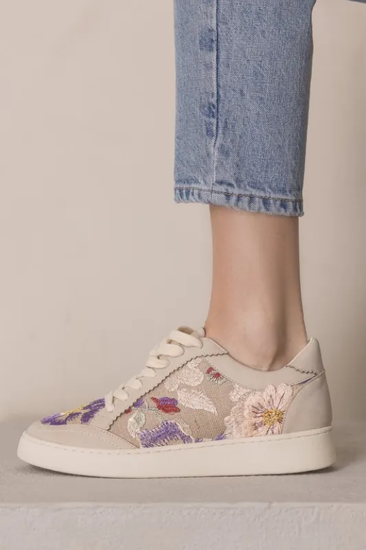 Tammi Sneaker