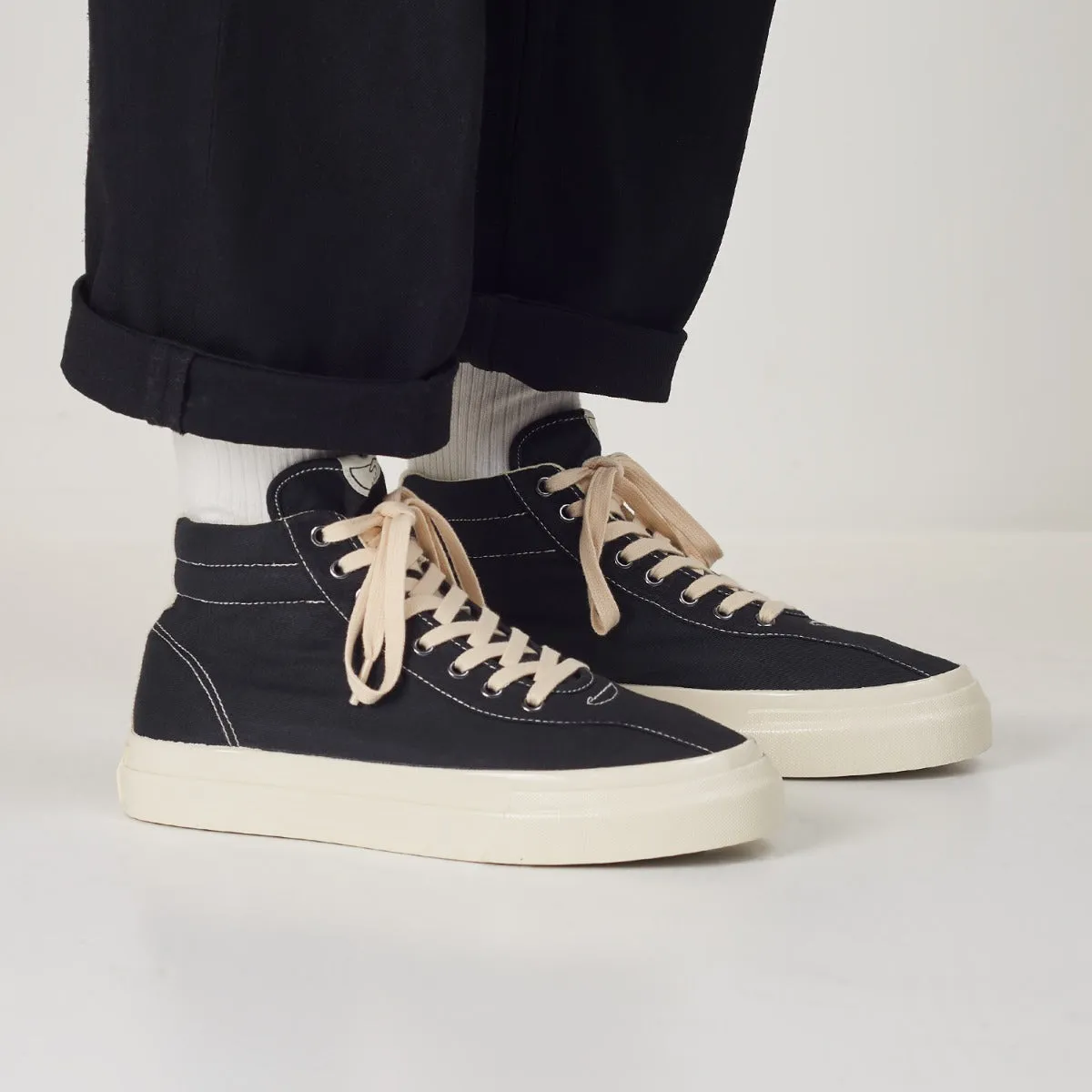 VARDEN CANVAS BLACK