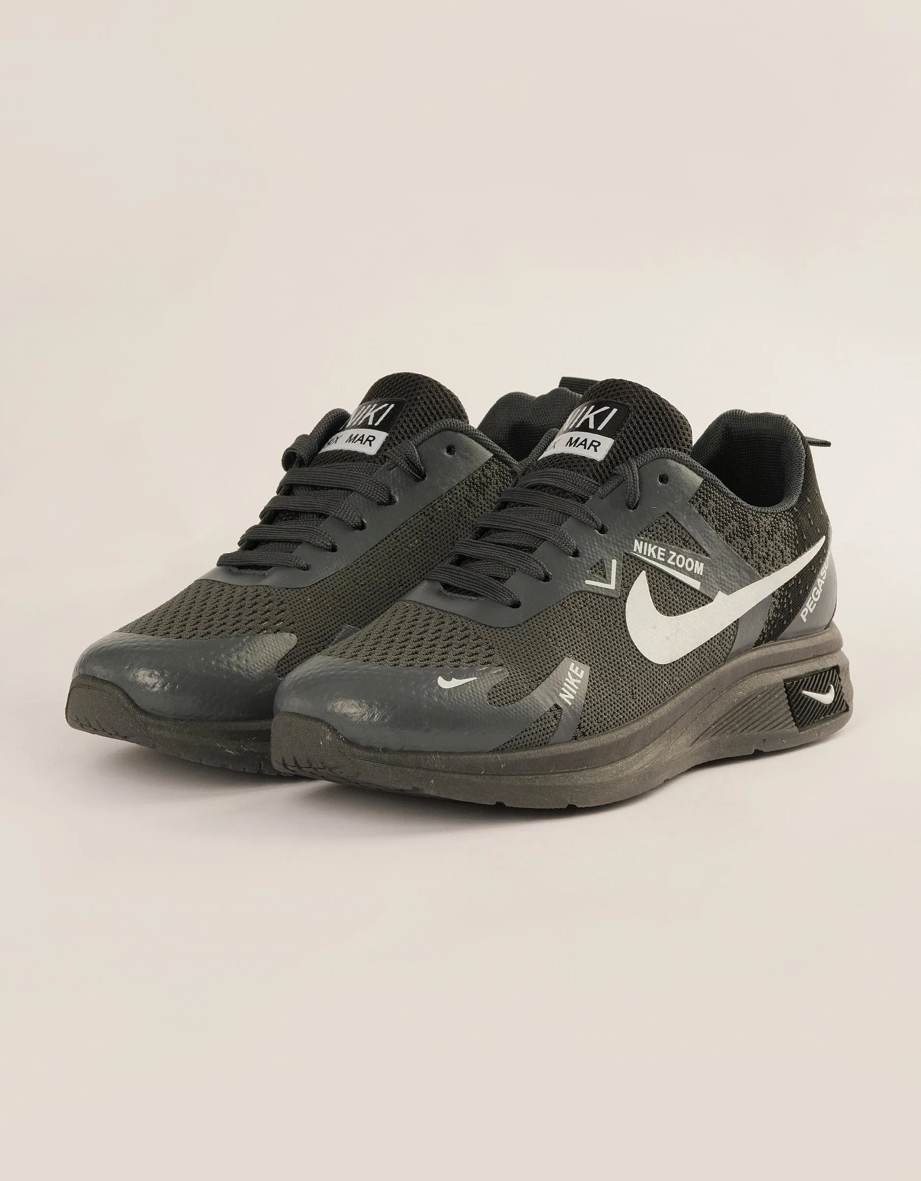 Velocity Men Dark Grey Sports Sneakers